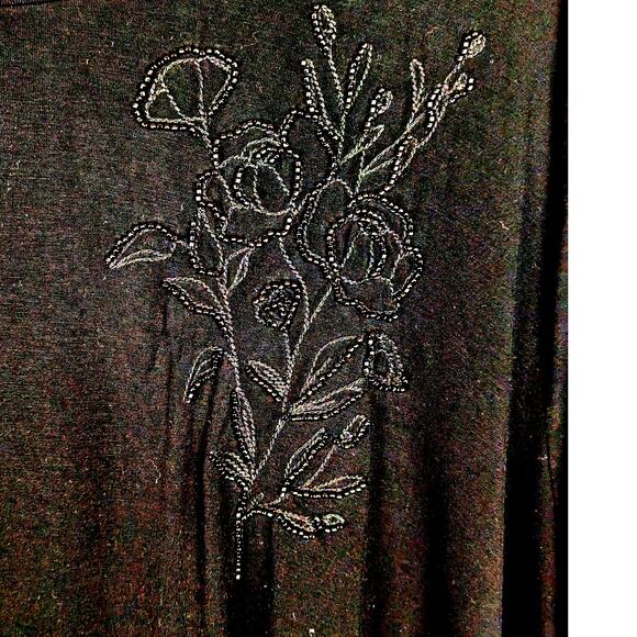 Torrid Black wmns Top 3 x Rayon/spandex Bust to 50" NWOTBeaded and embroideded - Picture 3 of 7